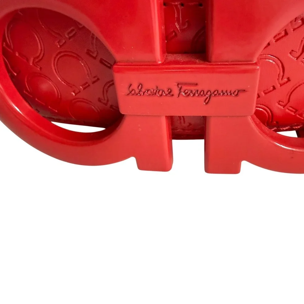 Salvatore Ferragamo Red Gancini Belt‎ Sz 105 Italy Women's Leather